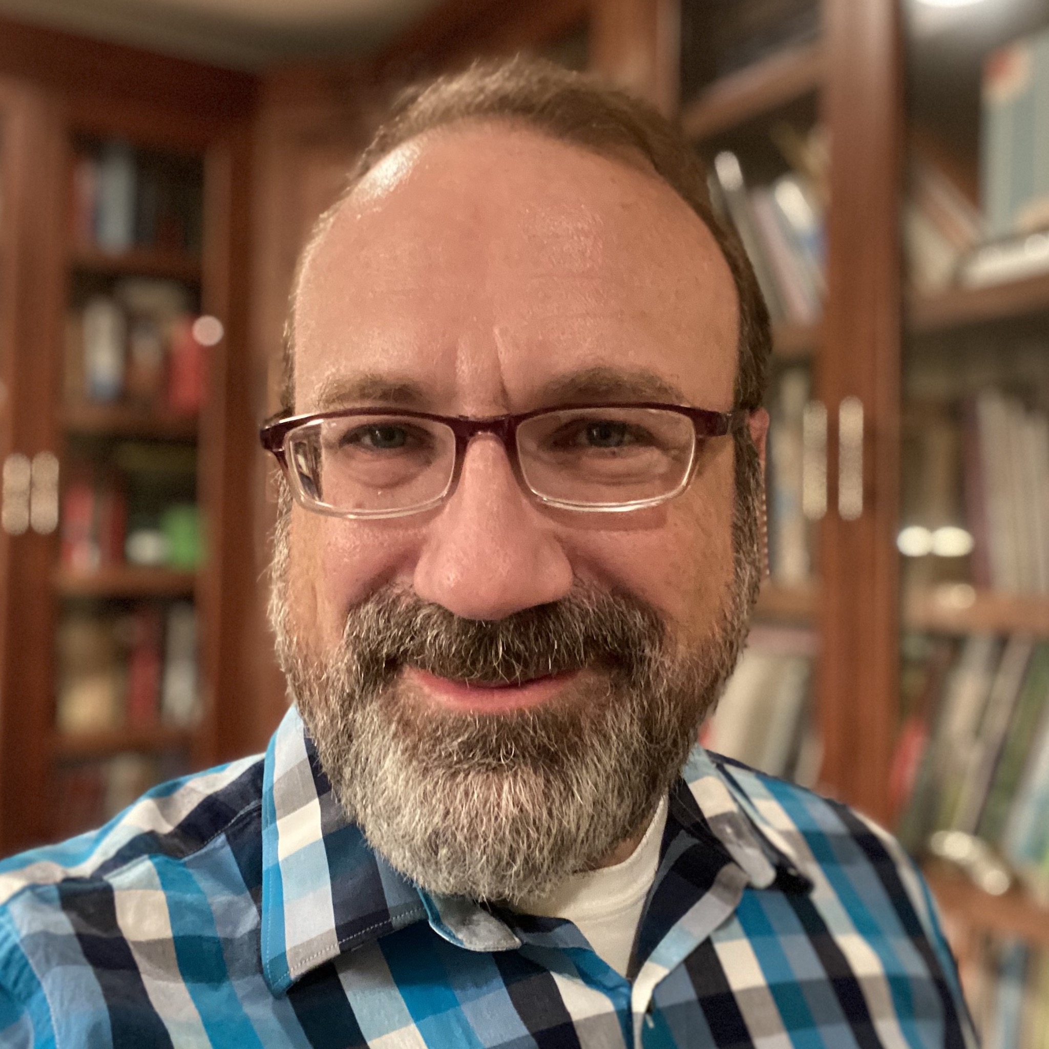 Hi! I’m Darrell Estabrook